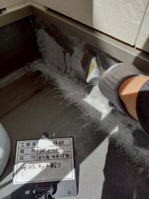 ガラスマット貼り