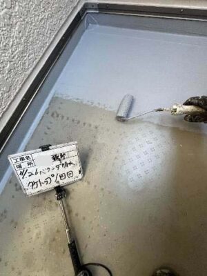 ベランダ防水タケトップ1回目